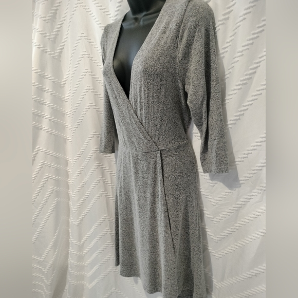Torrid Grey Faux Wrap 3/4 Sleeve Skater Dress - Flattering Simple Dress - Picture 2 of 8